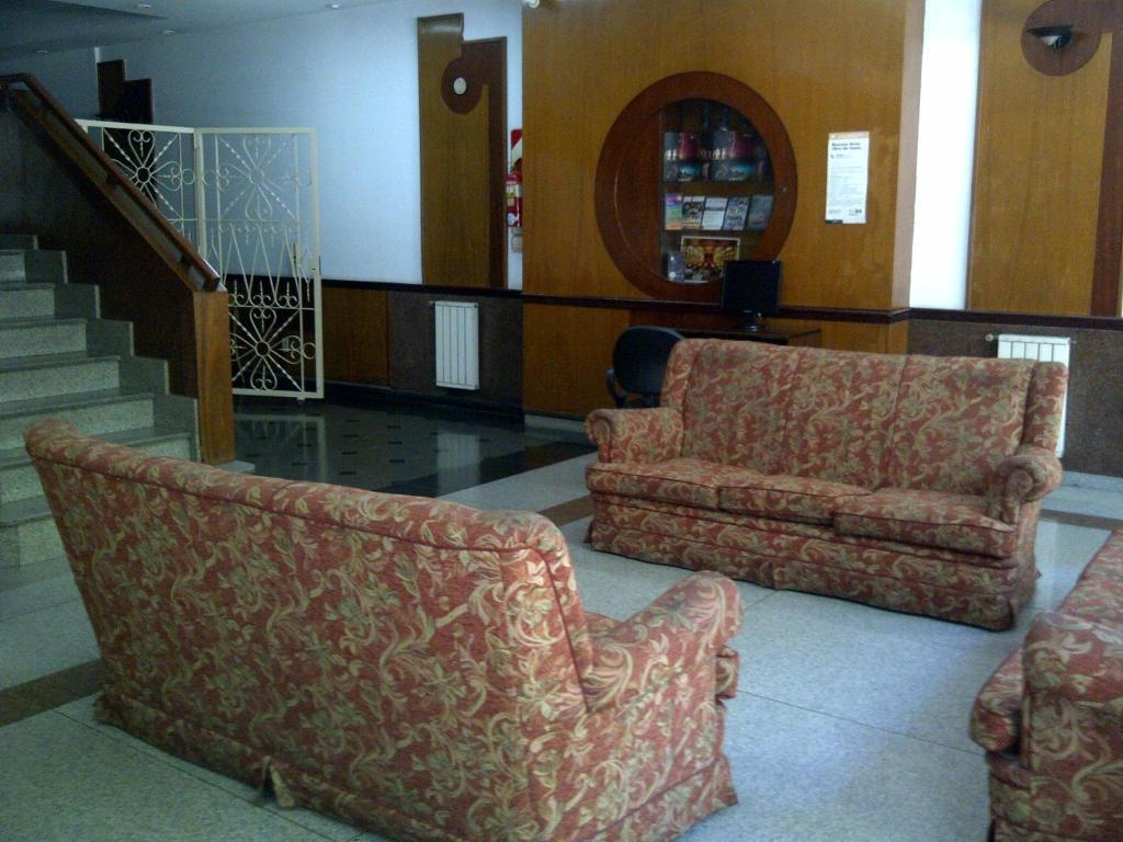 Hotel Chile Buenos Aires Exterior photo