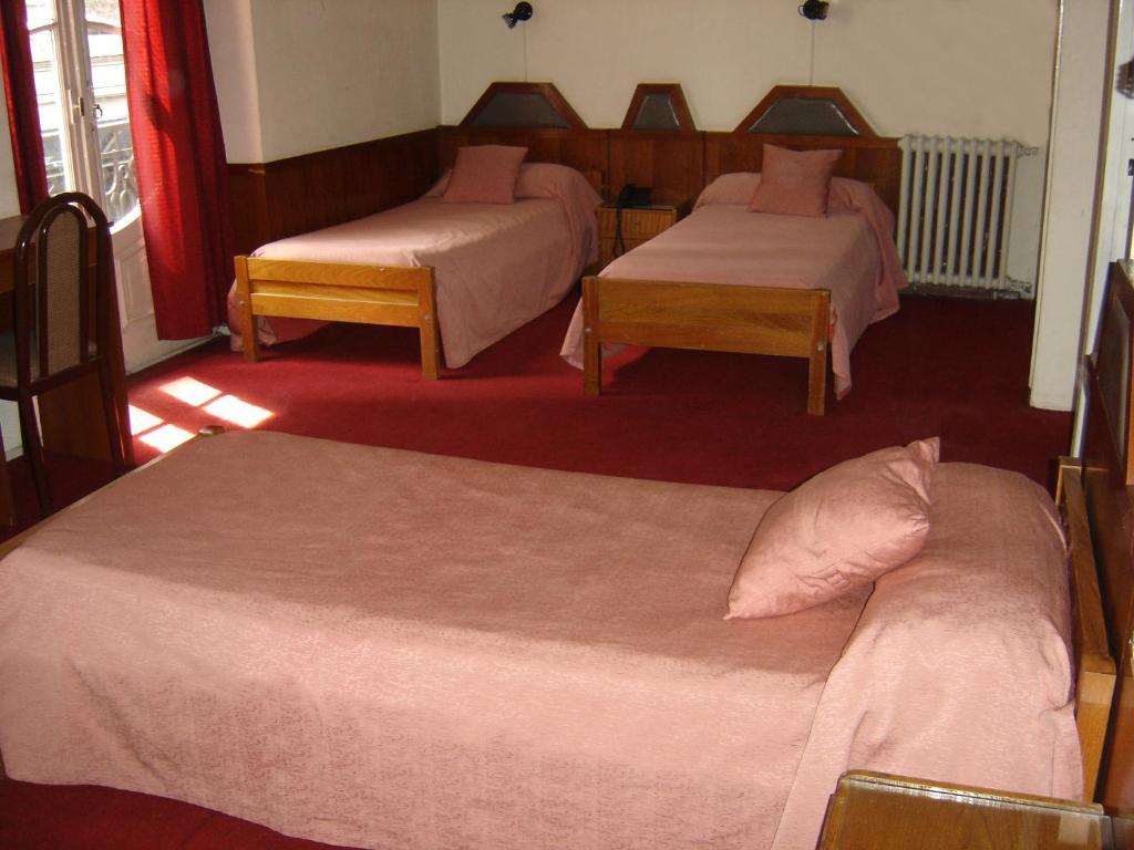 Hotel Chile Buenos Aires Room photo