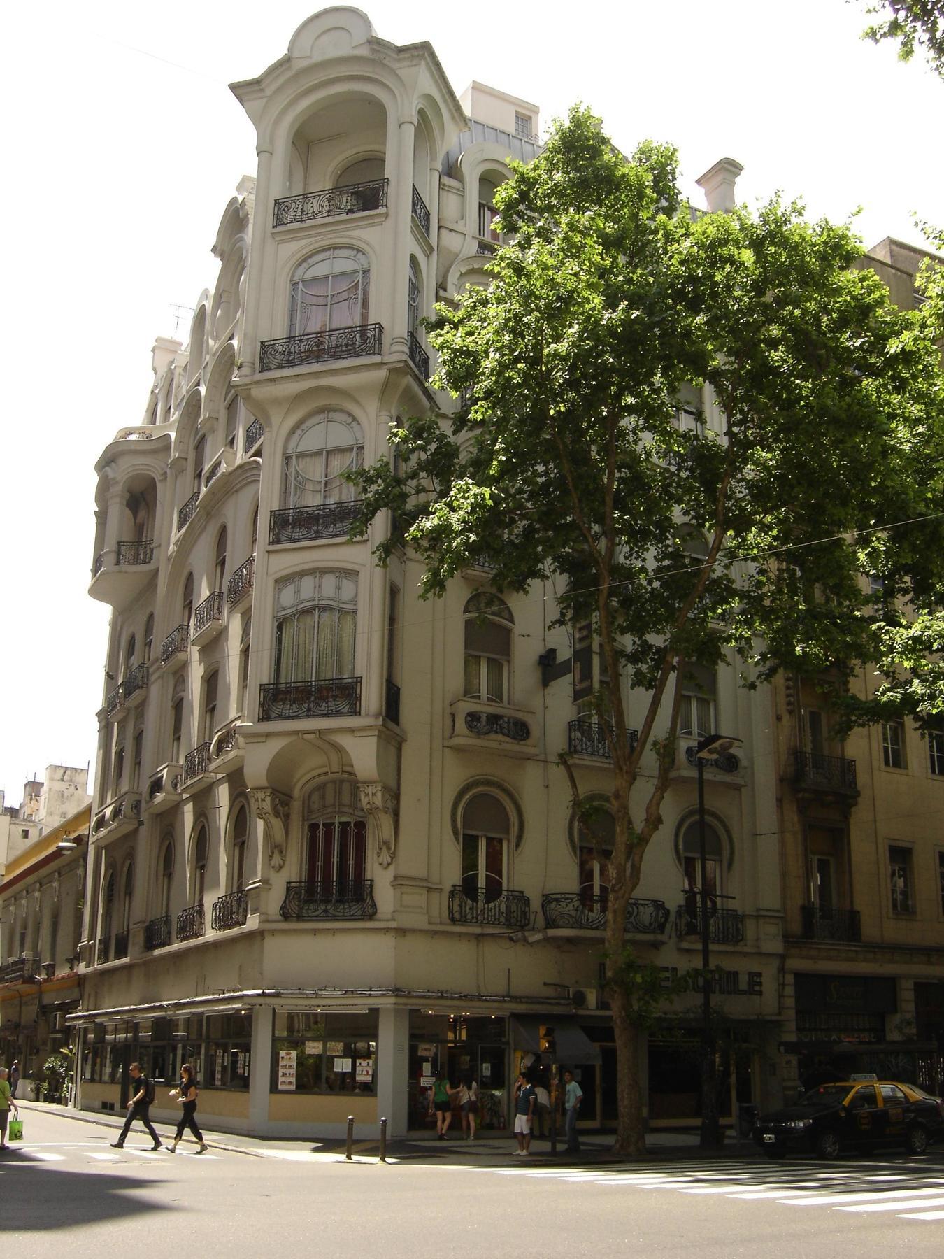 Hotel Chile Buenos Aires Exterior photo